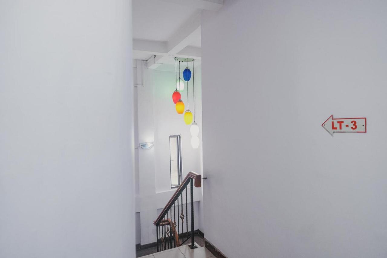 Reddoorz Near Nagoya Hill Mall Batam 5 Εξωτερικό φωτογραφία