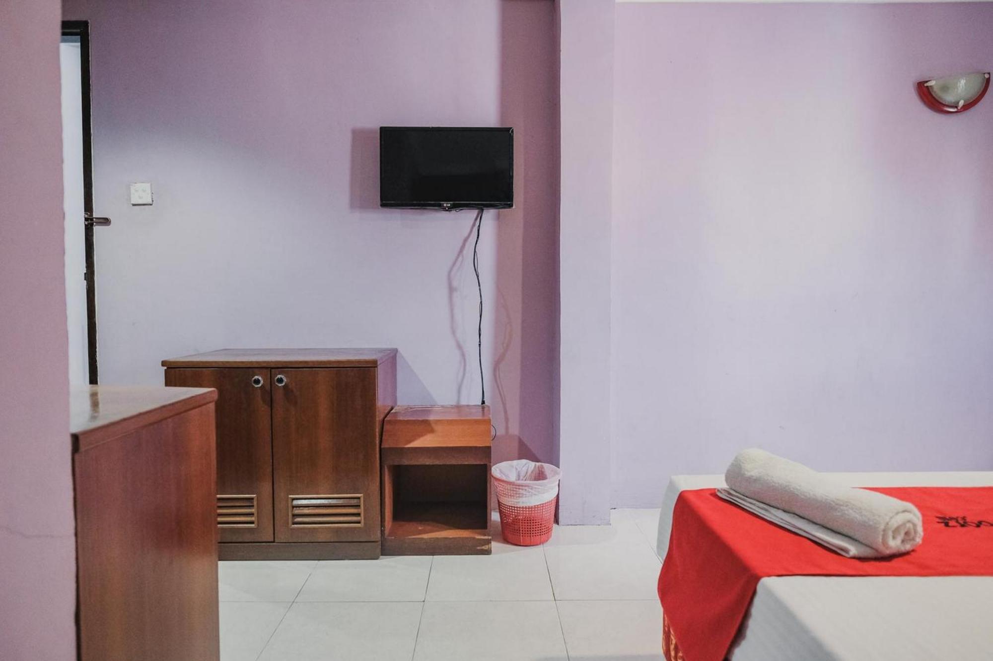 Reddoorz Near Nagoya Hill Mall Batam 5 Εξωτερικό φωτογραφία